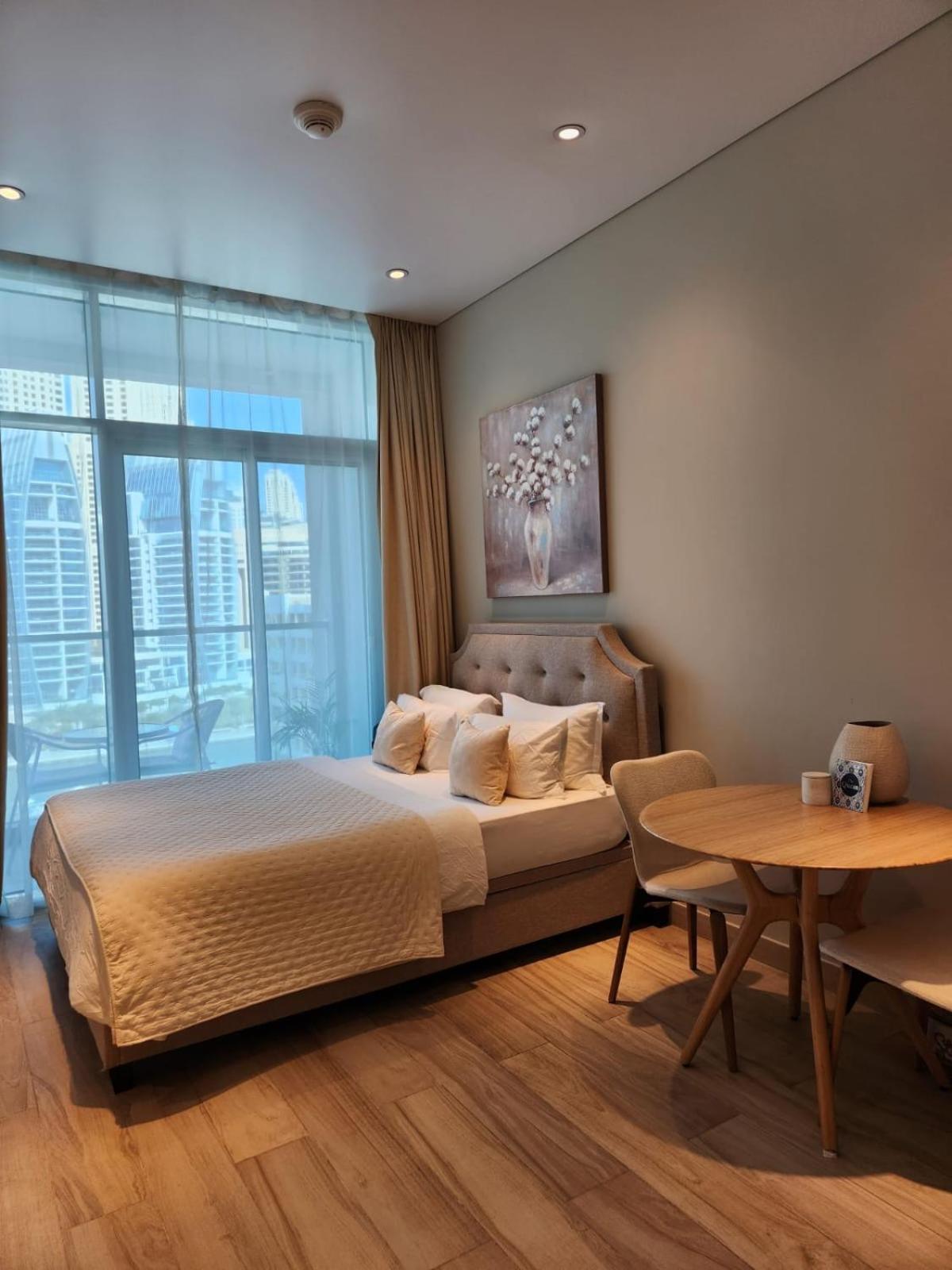 One Marina - Tie Guest house *