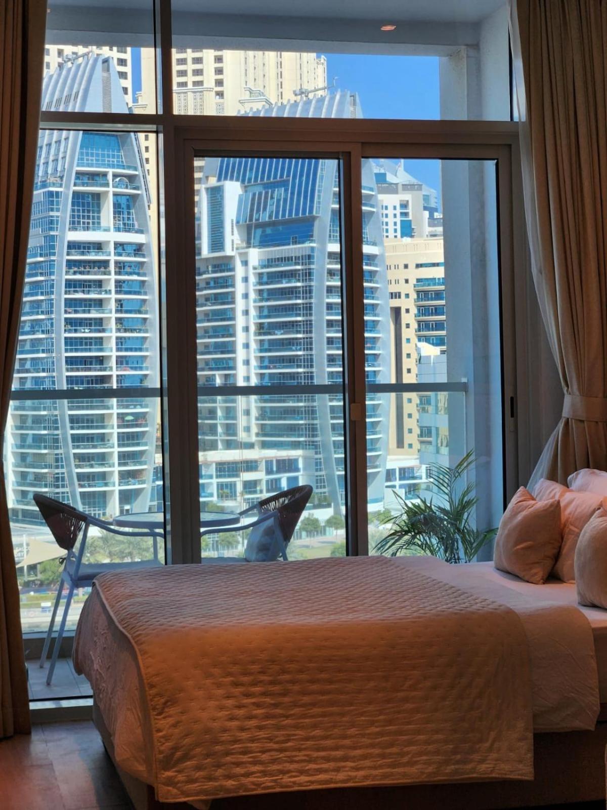 Guest house One Marina - Tie Dubai