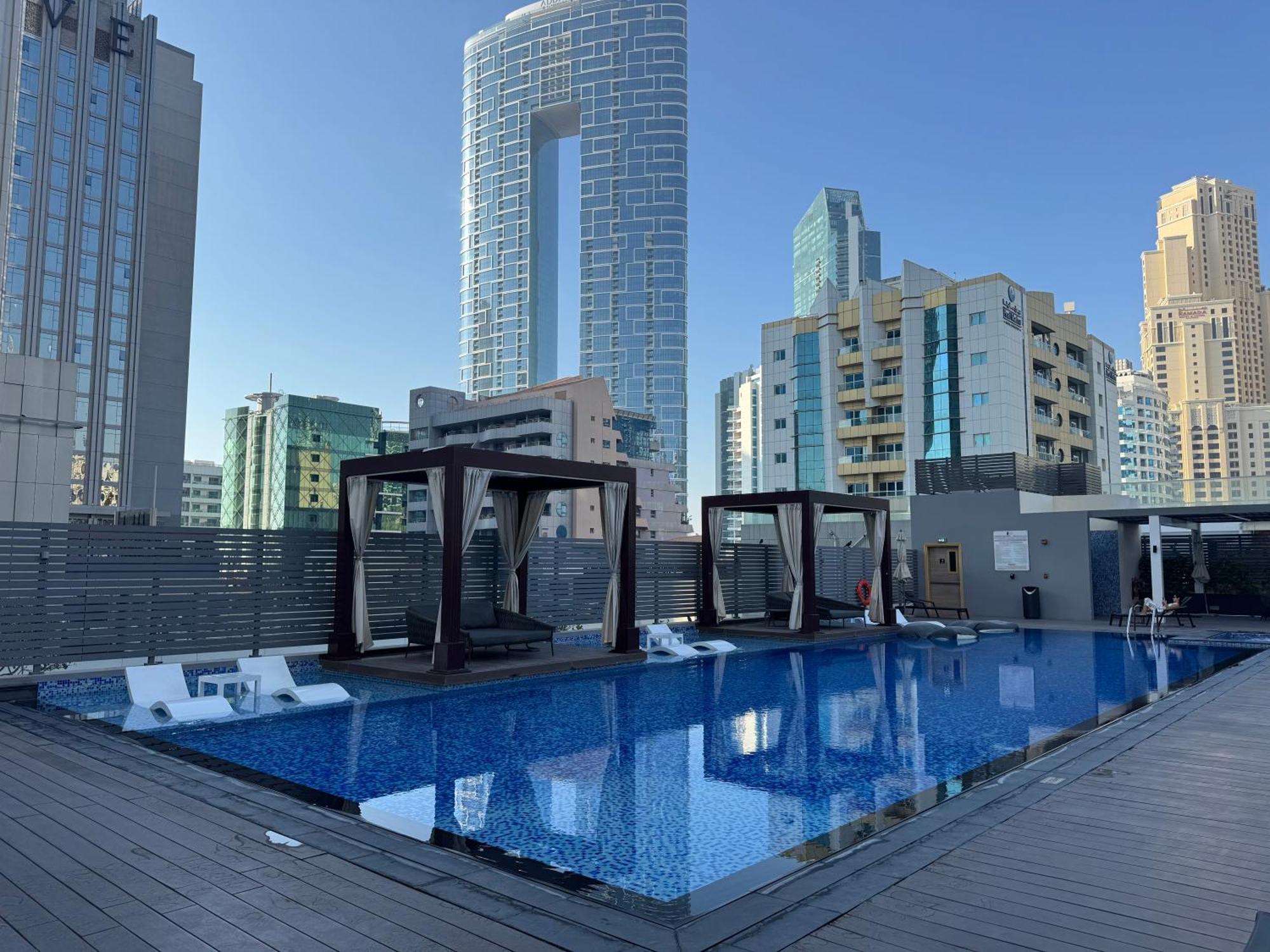 One Marina - Tie * Dubai