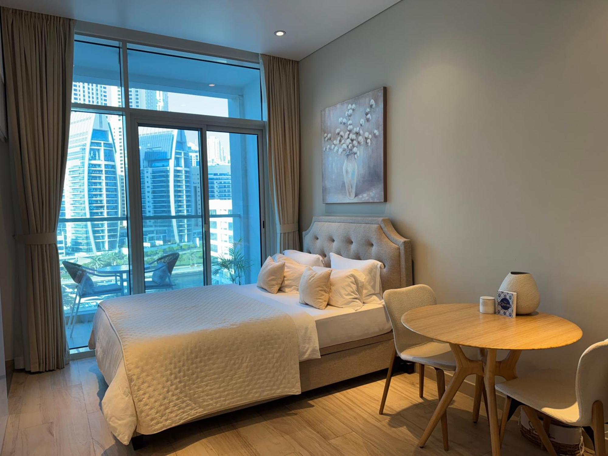One Marina - Tie Guest house Dubai